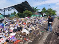 Sidak Sampah Numpuk di TPS, Anggota DPRD Pemalang : Mau Sampai Kapan?