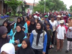 Warga Slamaran Semarakkan Hari Ibu dengan Jalan Sehat