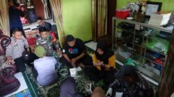 TNI Bersama Tim Gabungan Cek Kesehatan Warga Terdampak Tanah Longsor di Kecamatan Petungkriyono