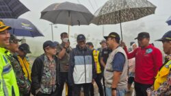 Tinjau Penanganan Banjir dan Longsor Pekalongan, Menteri Dody Instruksikan Percepat Pembukaan Akses dan Pemasangan Jembatan Bailey