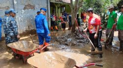 Ruang Kelas SMP 9 Dibersihkan, Pembelajaran Segera Dioptimalkan