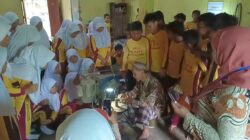 Siswa SD N 01 Wonopringgo Pekalongan Belajar Konservasi dari Seni Kriya Limbah Batok Kelapa