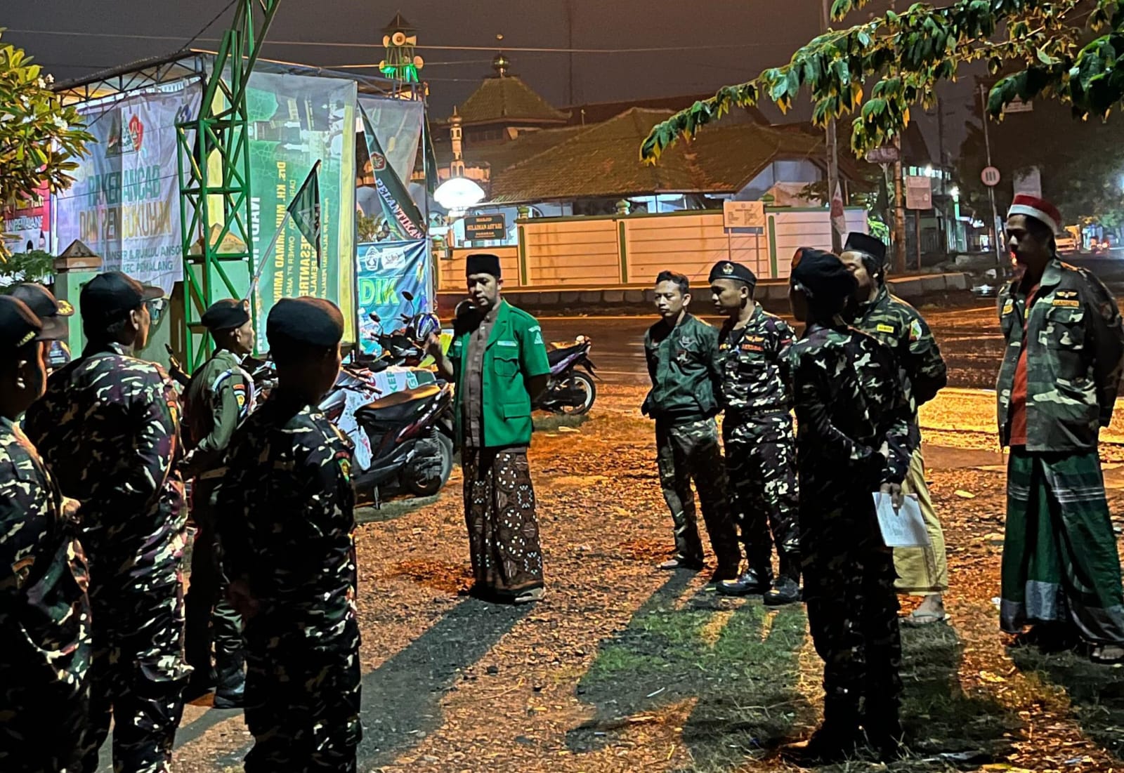 Bantu Para Pemudik, Banser Buka Posko Mudik di Pemalang