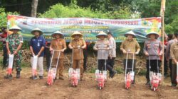 Galakkan Ketahanan Pangan, Pemkab Pemalang Tanam Jagung Bareng Polres