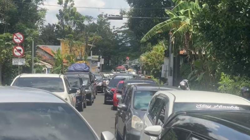 Puncak Arus Balik, Ruas Bumiayu Macet Parah