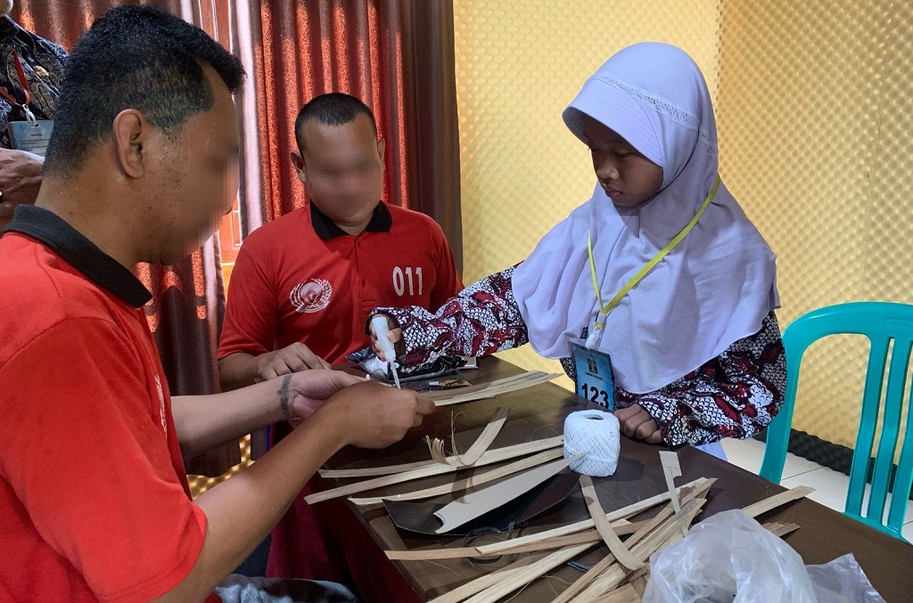 Napi Lapas Batang Bagikan Kemampuan Kriya ke Pelajar 