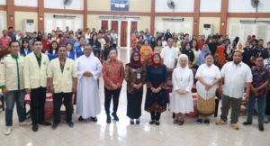 Dari Seminar Ekologi Mbak Iin Ajak Warga Tegal Kurangi Penggunaan Plastik