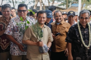 Ahmad Luthfi: Tanam Mangrove Saja Tak Cukup, Harus Dirawat