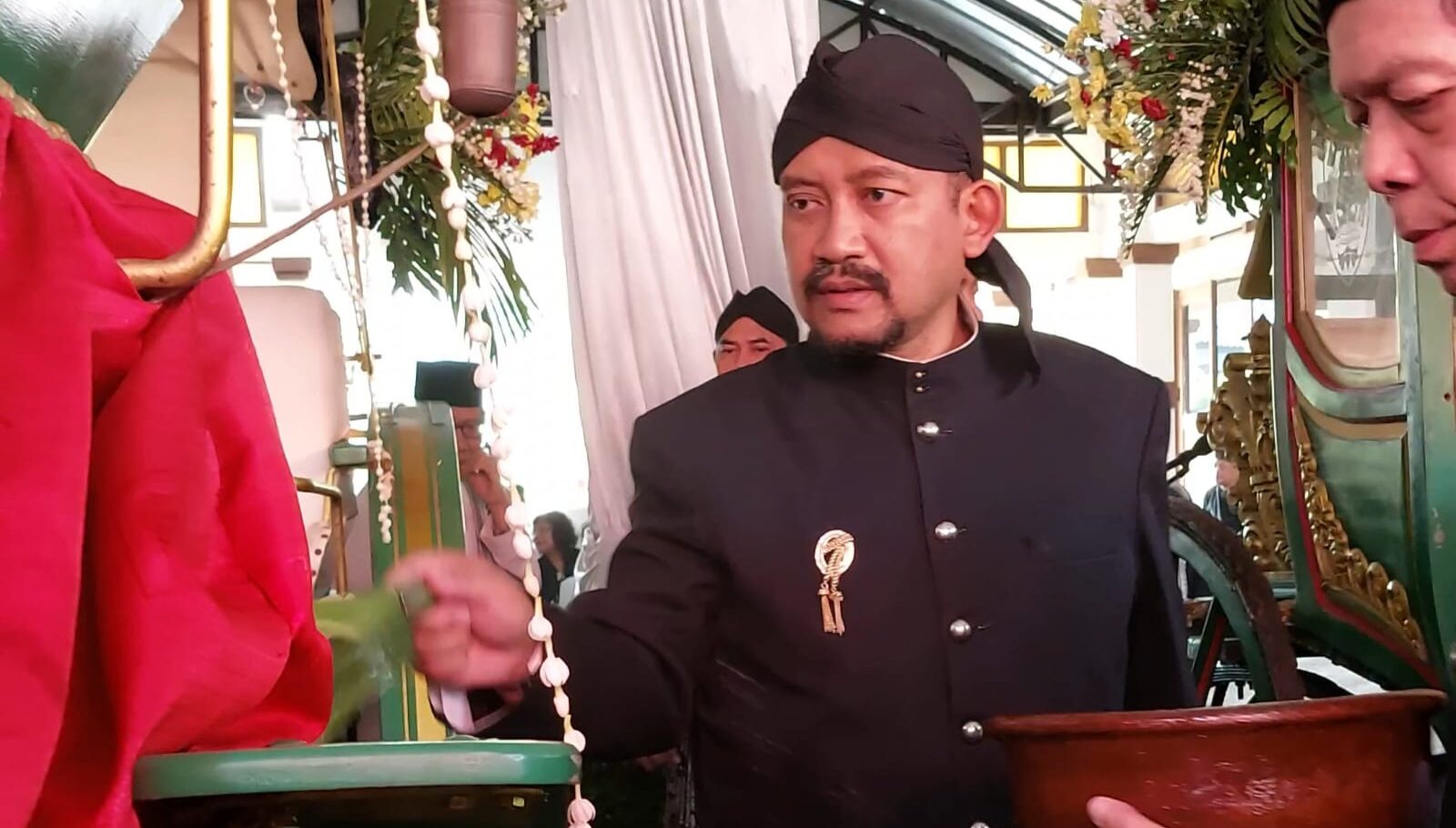 Bupati Anom Jamas Dua Pusaka Kereta Kencana Milik Pemalang