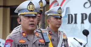 Wakapolres Pekalongan Pimpin Apel Gelar Pasukan Operasi Patuh Candi 2025