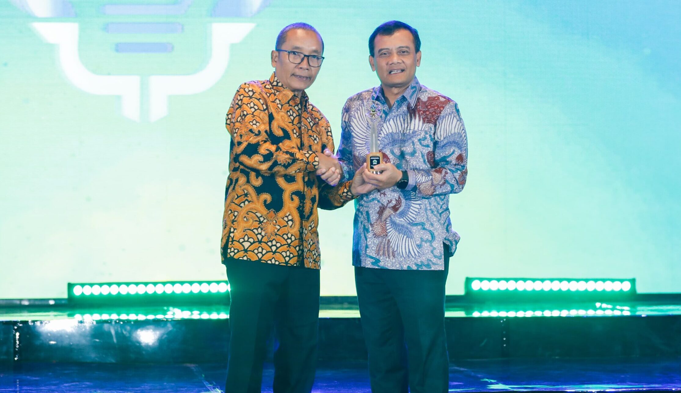 Ahmad Luthfi Dinobatkan sebagai Kepala Daerah Inspiratif karena Dinilai Kreatif dan Inovatif