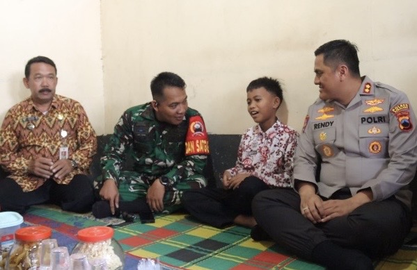 Kapolres Pemalang Sambangi Anak Pasutri Korban Pembunuhan di Warungpring