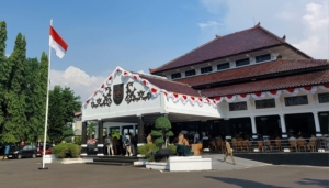 Warga Pemalang Jangan Fomo Kibarkan Bendera One Piece