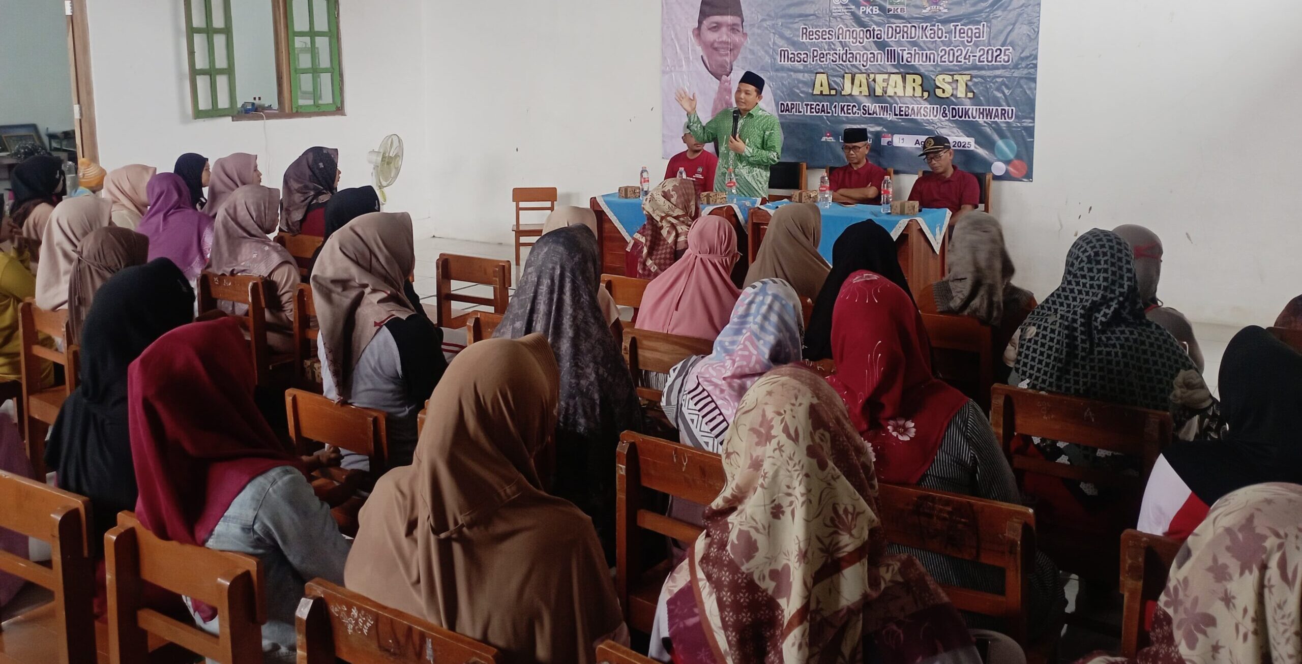 Warga Timbangreja Tuntut Kompensasi Kekeringan Lahan Pertanian Akibat Perbaikan Irigasi Gung Danawarih