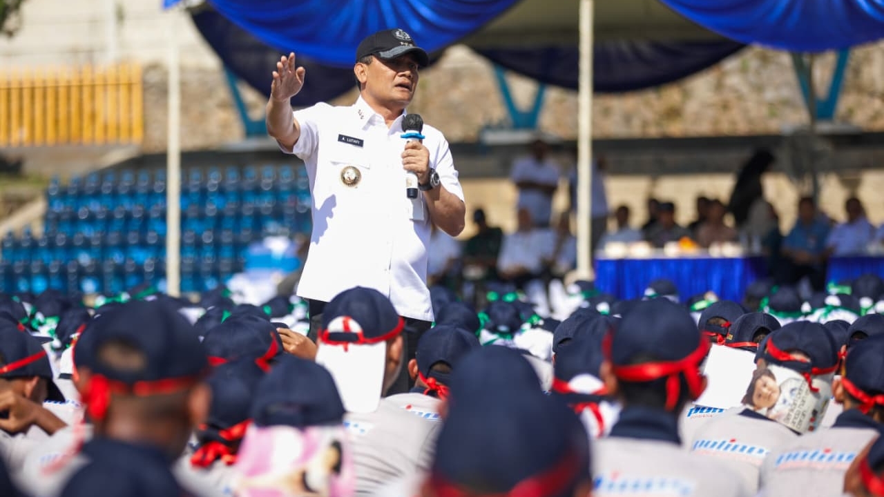 Gubernur Ahmad Luthfi: Mahasiswa Polines Adalah Aset Investasi Masa Depan Jawa Tengah