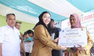 Warga Terima Ganti Untung, Bupati Brebes Tegaskan Pembangunan Harus Hormati Hak Masyarakat