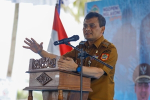 Atap Teras Gedung Pemkab Brebes Roboh, Gubernur Ahmad Luthfi Tegaskan Penyelidikan Dilakukan dan Pelayanan Tetap Berjalan