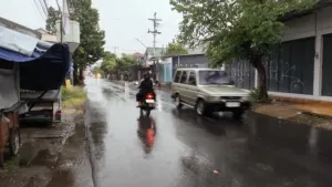 CUACA HARI INI: Pantura Barat Jateng Masih Berpotensi Hujan Lebat Disertai Petir hingga Sore