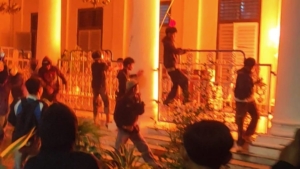 Polisi Selidiki Upaya Pembakaran Polres dan Gedung DPRD Kota Tegal