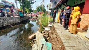 Tanggul Sungai Kaligung Jebol Akibat Hujan Deras, DPUPR Lakukan Penanganan Darurat