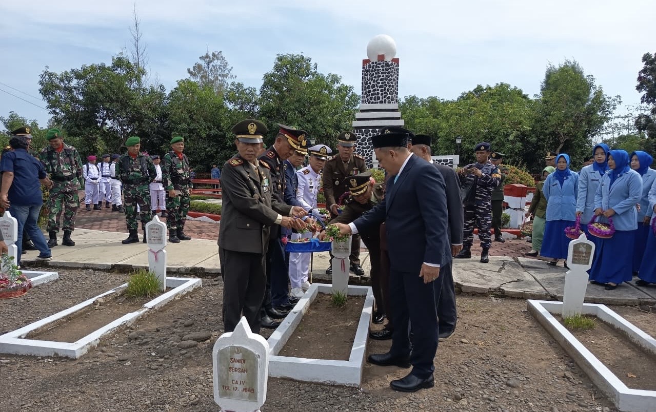 HUT TNI ke-80, Kodim Pemalang Gelar Ziarah TMP Jayana Sureng Yudha