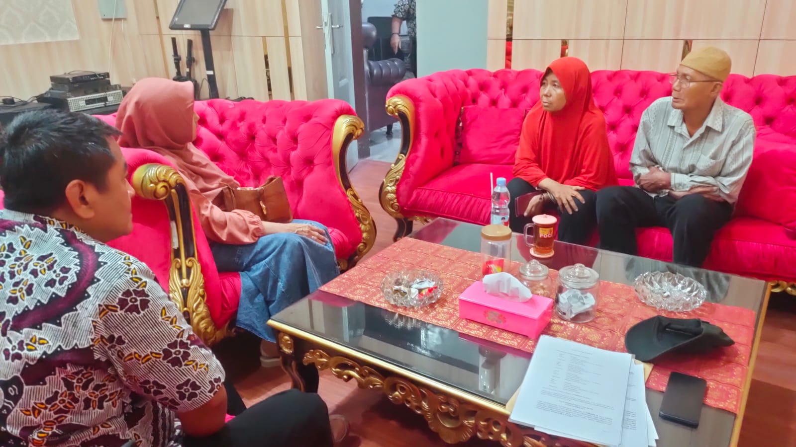 Sengketa Lahan Jalan Salak Memanas, Warga Tegal Mengadu ke DPRD Usai Rumah Dibongkar