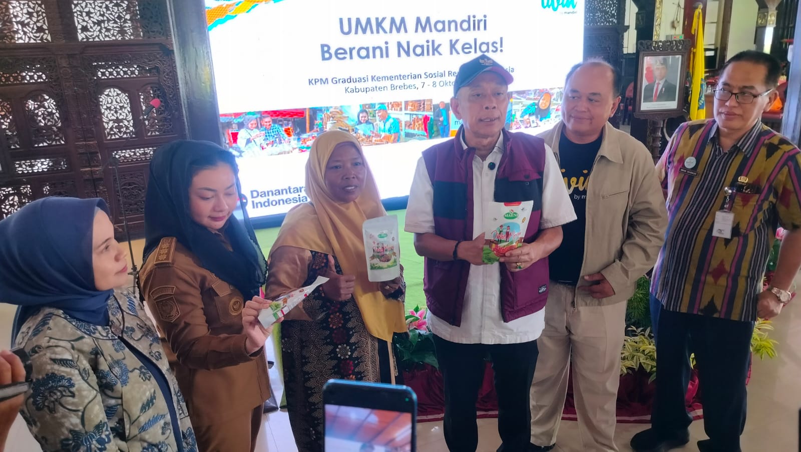 Menuju Ekonomi Mandiri, 2.000 Lulusan KPM Brebes Ikuti Pelatihan UMKM