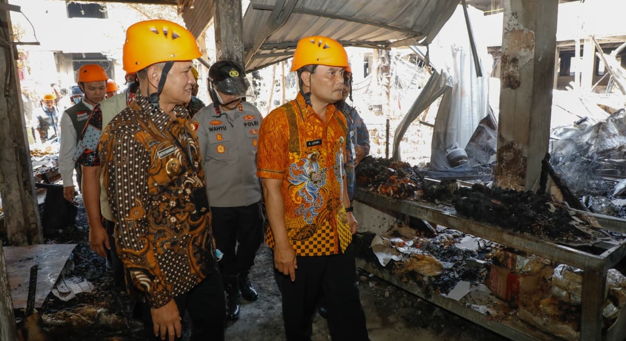 Percepat Pemulihan Pasar Wonogiri, Ahmad Luthfi Alokasikan Rp1 Miliar untuk Pembangunan Sarpras Darurat