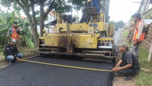 Pengaspalan Jalan Bedug-Grobog Kulon Selesai 100 Persen, Lebih Cepat dari Jadwal