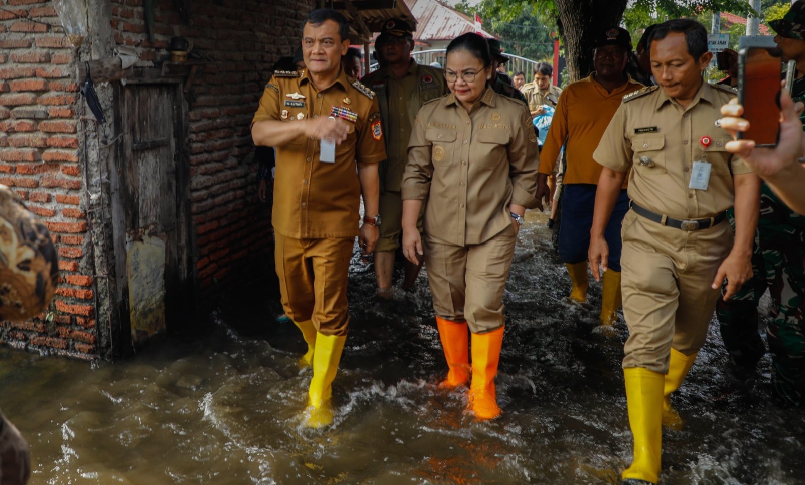 Gubernur Ahmad Luthfi Upayakan Modifikasi Cuaca untuk Antisipasi Hujan Deras dan Banjir