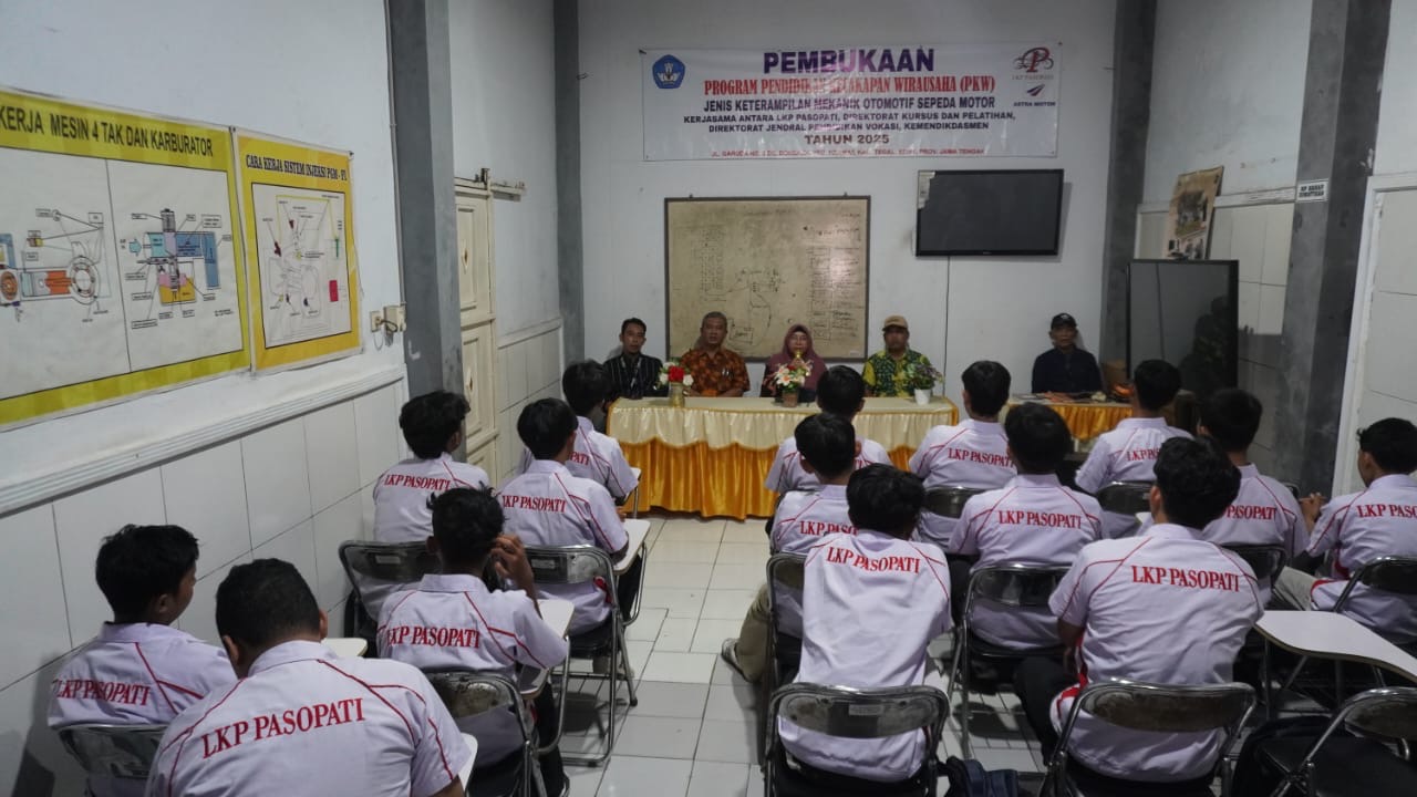 Menyiapkan Wirausahawan Muda: LKP Pasopati Tegal Dorong Lahirnya Bengkel-Bengkel Baru di Eks Karesidenan Pekalongan