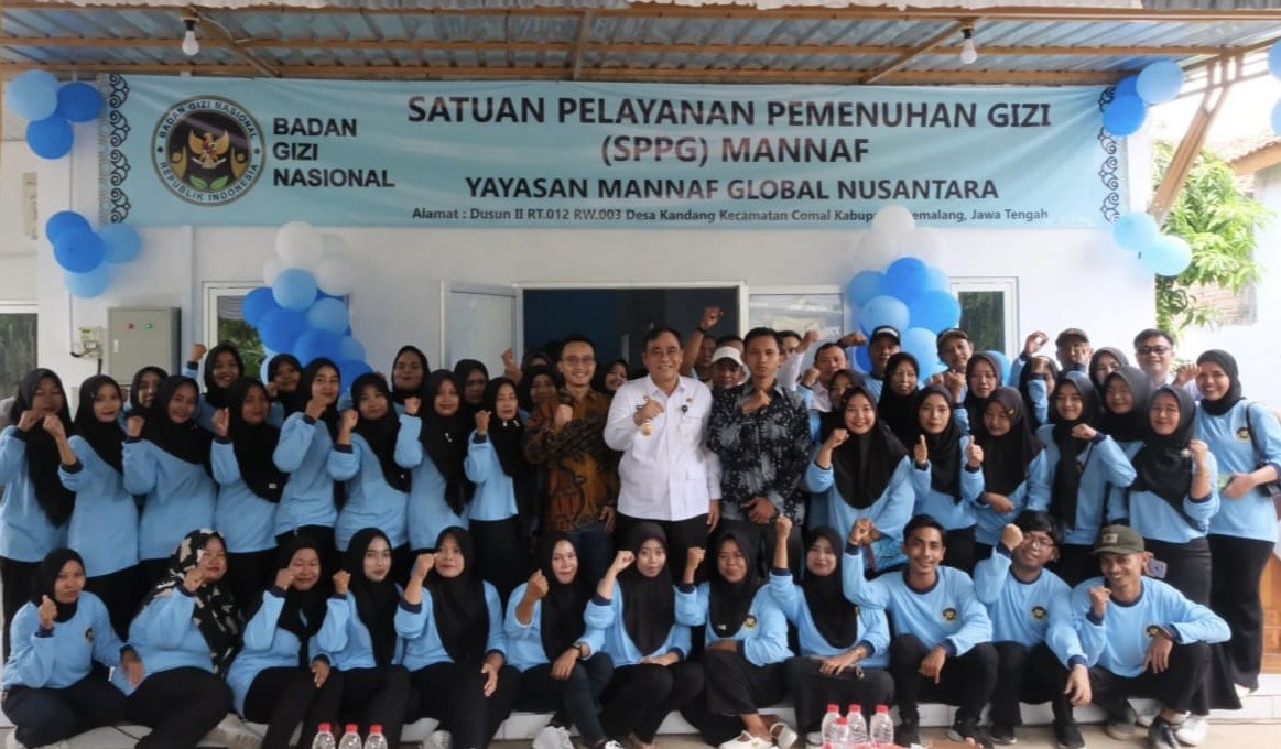 Resmikan Dapur MBG, Wabup Nurkholes : Masaklah Seperti Untuk Anak Sendiri