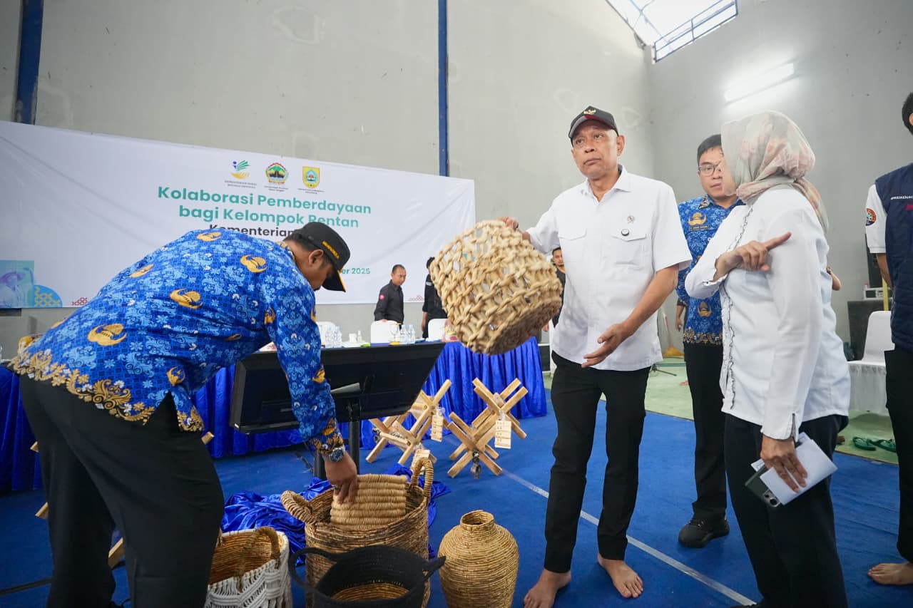 Wamensos Agus Jabo: Pelatihan Pemintalan Pelepah Pisang di Pemalang Dorong Kelompok Rentan Lebih Mandiri