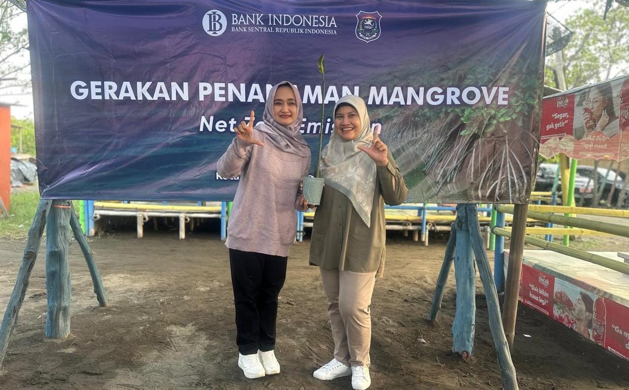 Bank Indonesia Tegal Tanam 1.000 Mangrove di Pantai Pulau Kodok, Ini Tujuannya