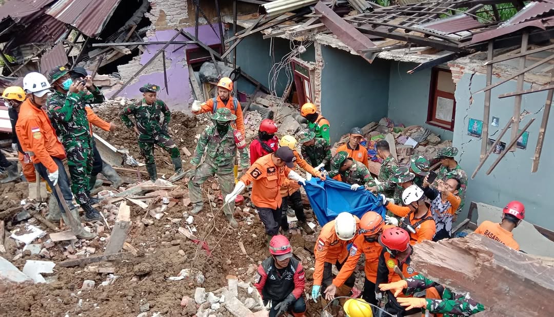 Solidaritas Bencana: Pemalang Galang Bantuan untuk Longsor Cilacap dan Banjarnegara