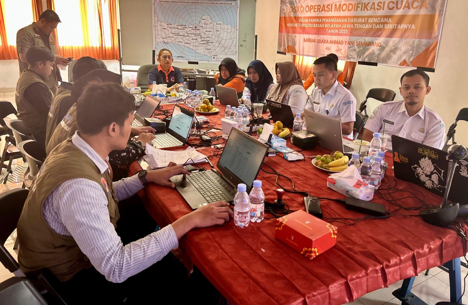 Rekayasa Cuaca Sukses Kurangi 70% Curah Hujan, BMKG Ingatkan Puncak Musim Hujan November–Desember 2025