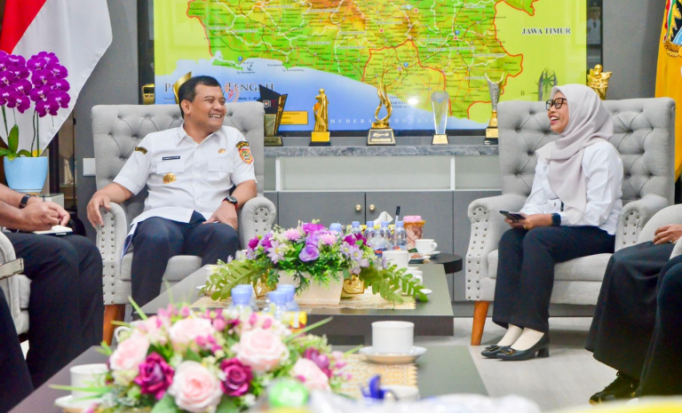 Stok Beras Aman hingga 2026, Bulog Diminta Prioritaskan Serapan Petani Lokal