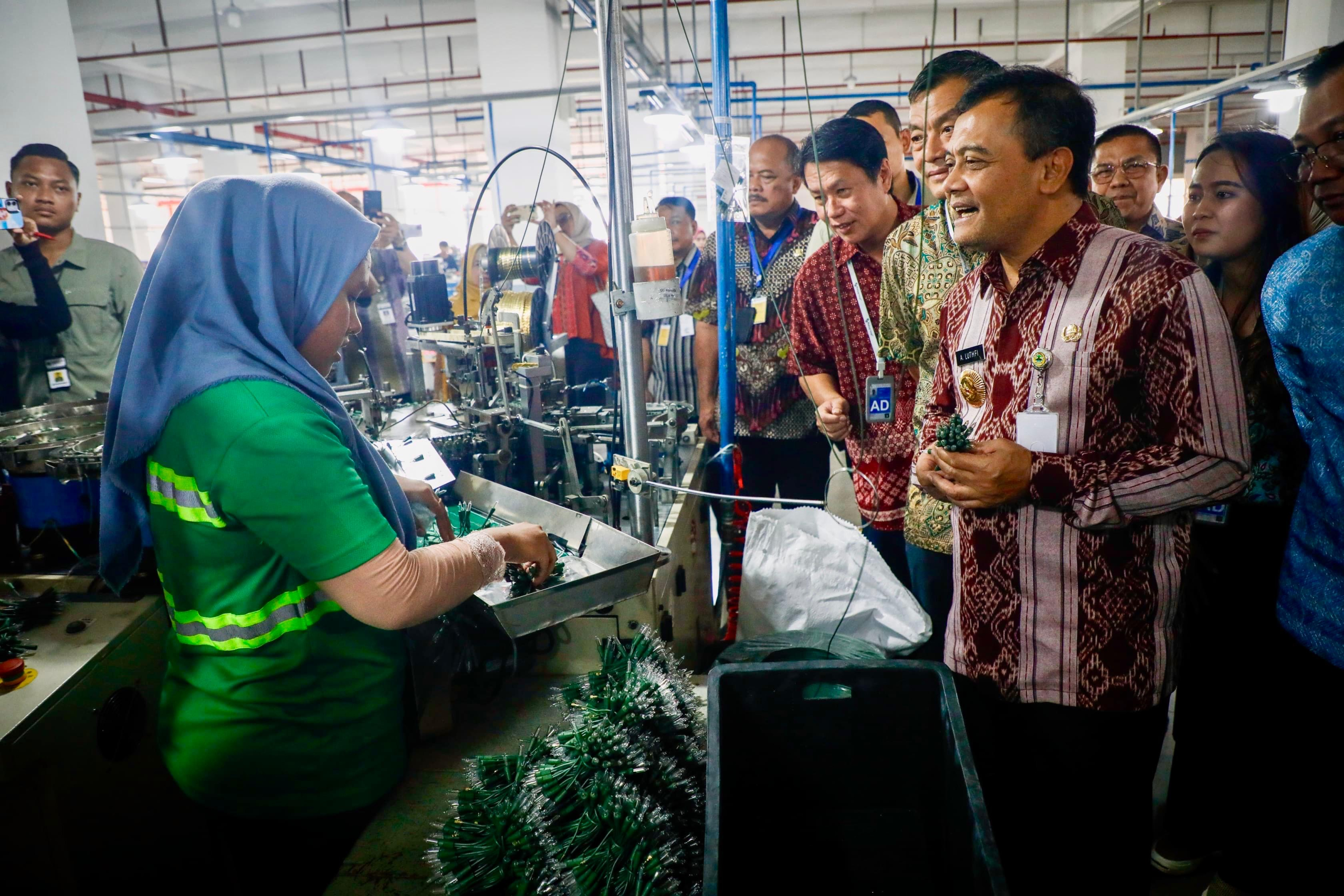 Pertumbuhan Ekonomi Melonjak, Investasi Kian Bergairah