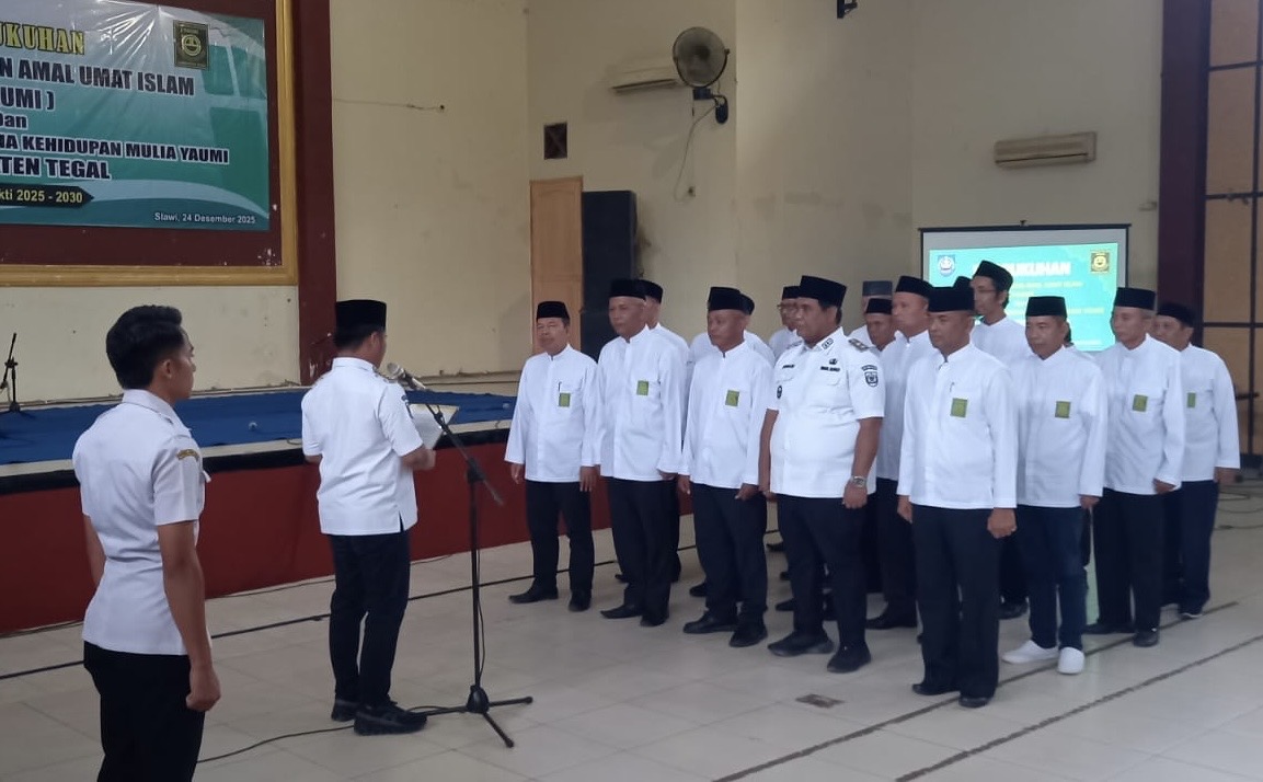 Bupati Tegal Kukuhkan Pengurus Yaumi, Resmikan Gedung Haji Wiennahto