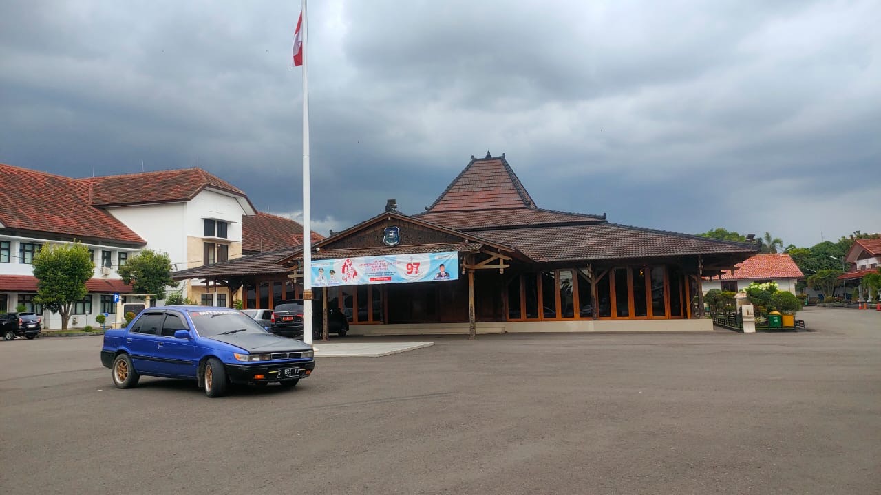 Hujan Disertai Kilat Melanda Kota Tegal, BMKG Peringatkan Cuaca di Pantura Barat Jateng