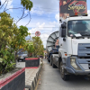 Truk Tangki Industri Nyangkut di Jalan Raya Bumiayu Brebes, Lalin Dialihkan
