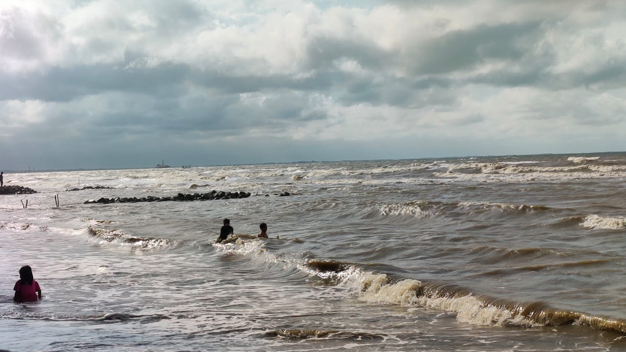 Waspada Gelombang 2,5 Meter di Perairan Tegal-Brebes, Catat Tanggalnya