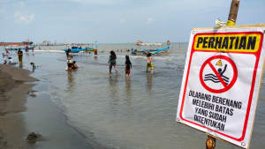 Wisatawan Mulai Padati PAI Tegal, Disporapar Siapkan Tikar hingga Payung Tenda Gratis