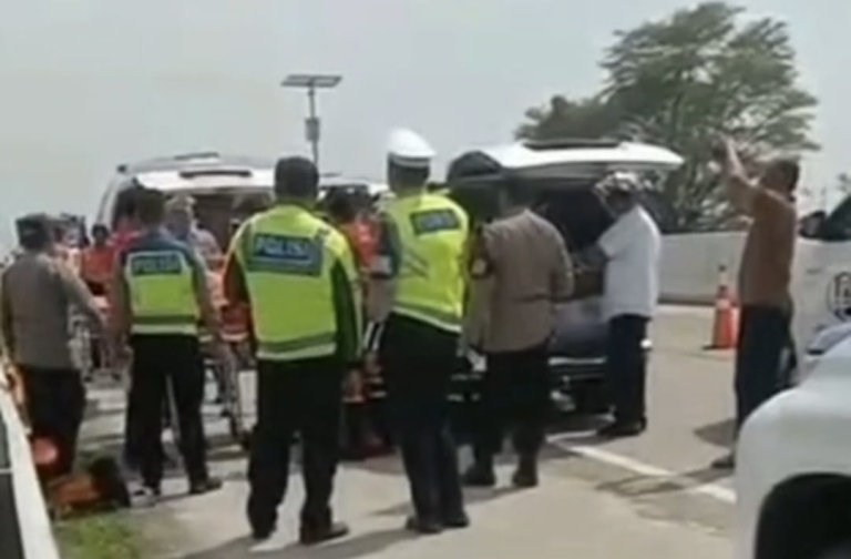 Empat Orang Ditemukan Tewas di Mobil, Terparkir di Ruas Jalan Tol Km 284 Tegal-Semarang