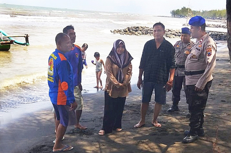 Polres Tegal Kota Bentuk Tim Pengawas Pengunjung Wisata Pantai saat Libur Nataru, Waspada Cuaca Buruk