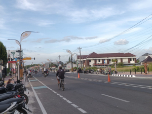 LIPSUS City Walk Slawi, Wajah Alun-alun, Bukan Kantong PKL (2)