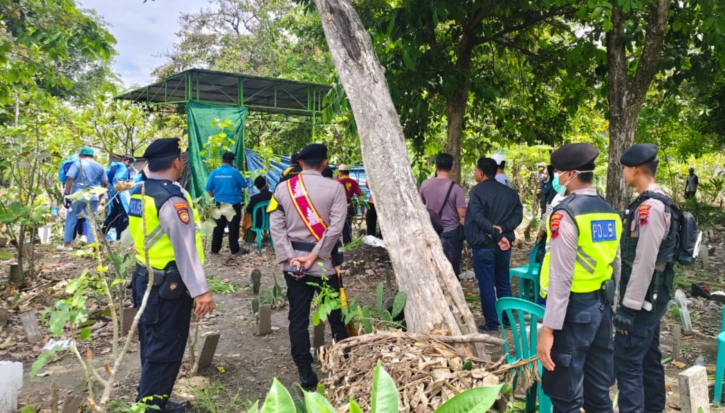 Polisi Bongkar Makam Siswa MTs di Brebes, Ada Apa ?