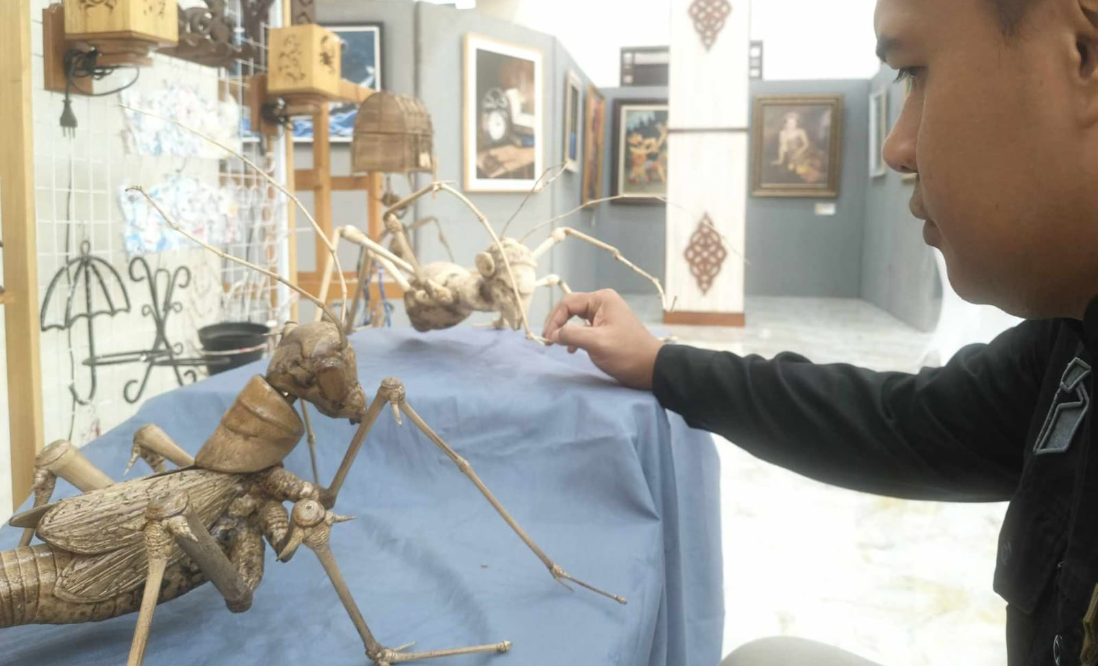 Keren, Siswa SMK 2 Adiwerna Sulap Bahan Kriya Jadi Kerajinan Kreatif