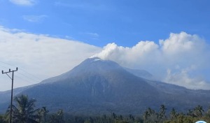Update Gunungapi di Indonesia Hari Ini, Status Gunungapi Lewotobi Laki-laki Turun