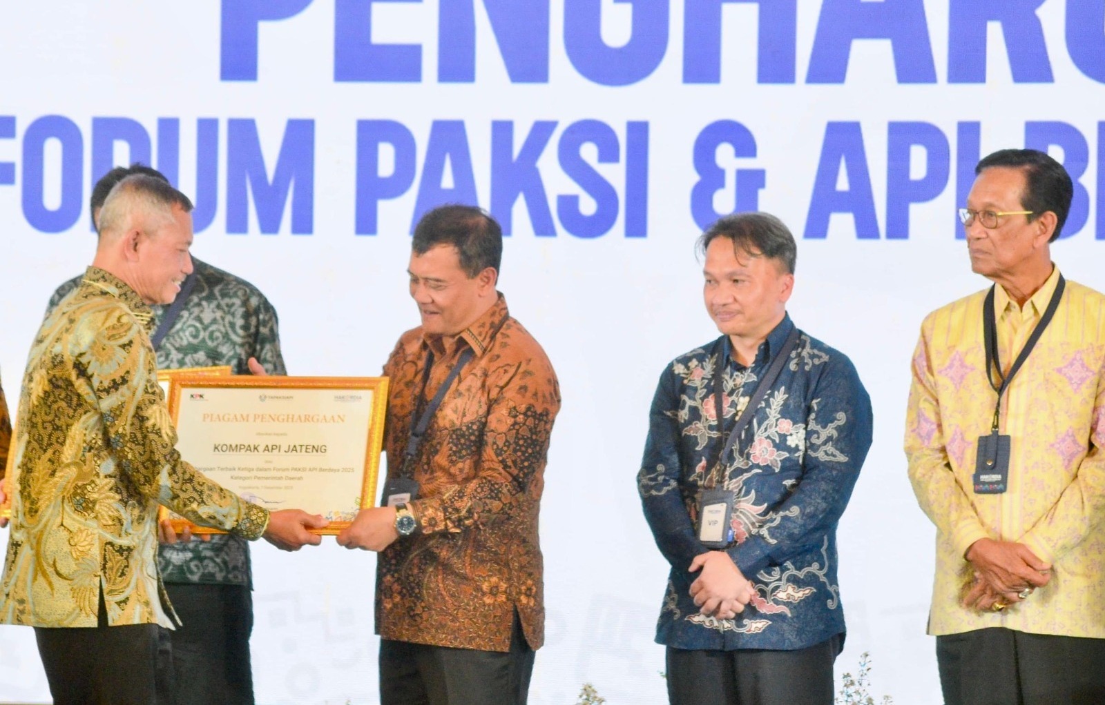 Jawa Tengah Raih Dua Penghargaan KPK, Gubernur Ahmad Luthfi Perkuat Tata Kelola